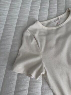 Colsie Classic Cream Short-Sleeve Women's Top